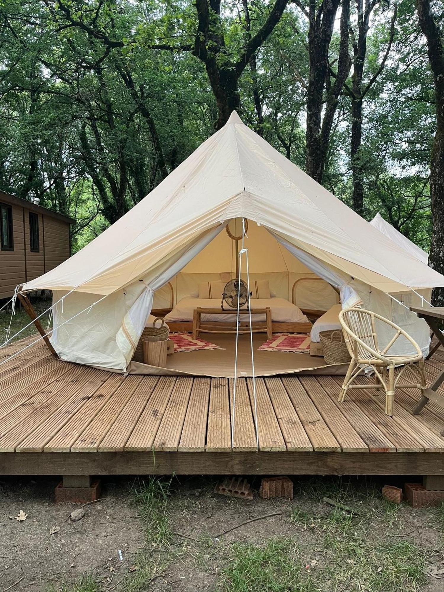 Camping Vila De Sarria Kültér fotó