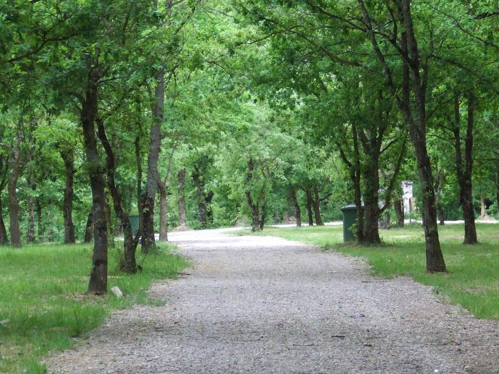 Camping Vila De Sarria Kültér fotó